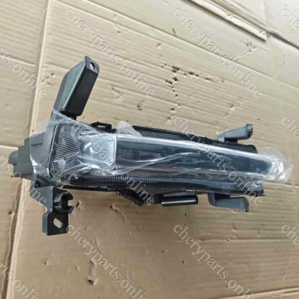 605000680AA FOG LAMP RIGHT 91