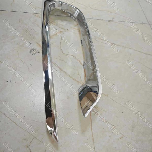 F01-2803517 FRONT LEFT DAYTIME RUNNING LAMP MOULDING 317