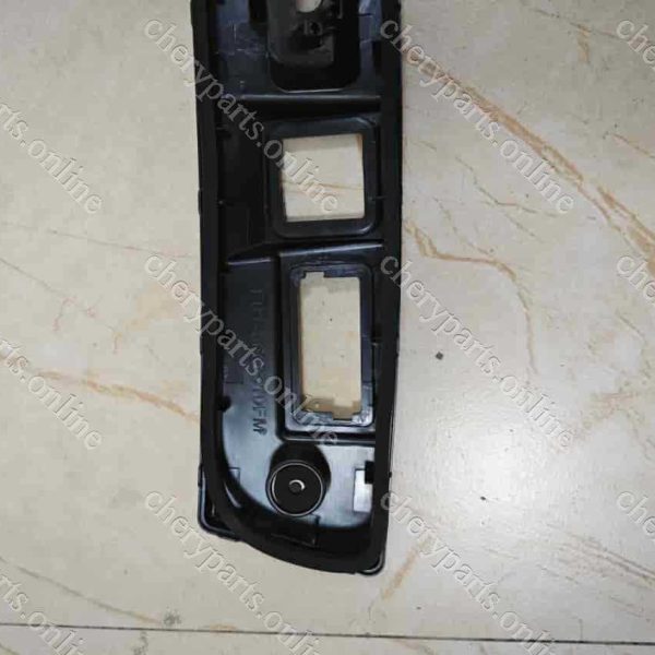 F01-5608110FL NO PLATE LAMP TRIM PLATE 409