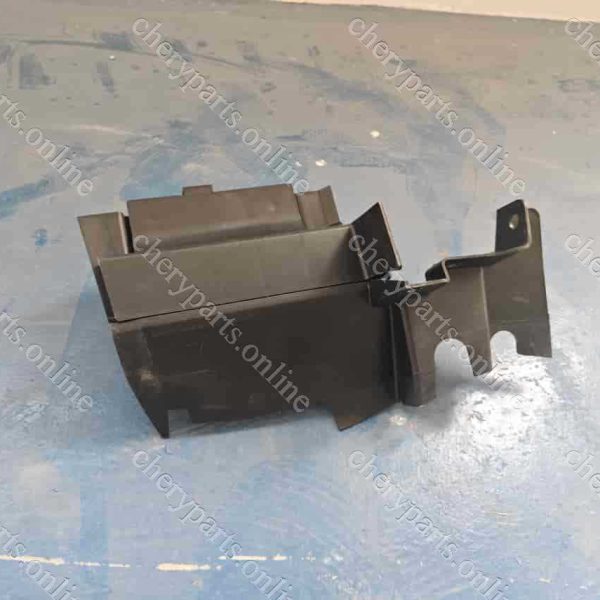 F16-2803545GA SMALL AIR DEFLECTOR LEFT 672