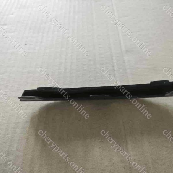 F16-2803552CA-DQ GRILLE BRIGHT STRIP 6-DQ 1638