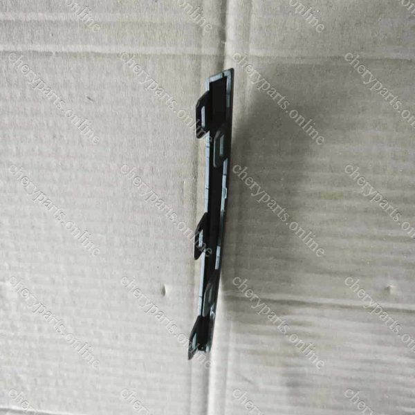 F16-2803553CA-DQ GRILLE BRIGHT STRIP 7-DQ 1640