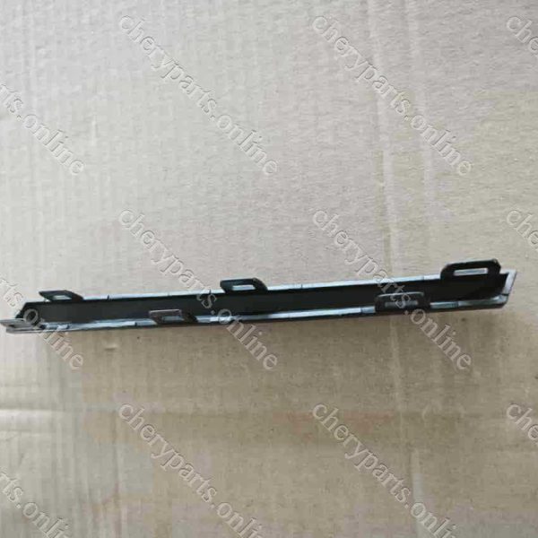 F16-2803564CA-DQ GRILLE BRIGHT STRIP 18-DQ 1650