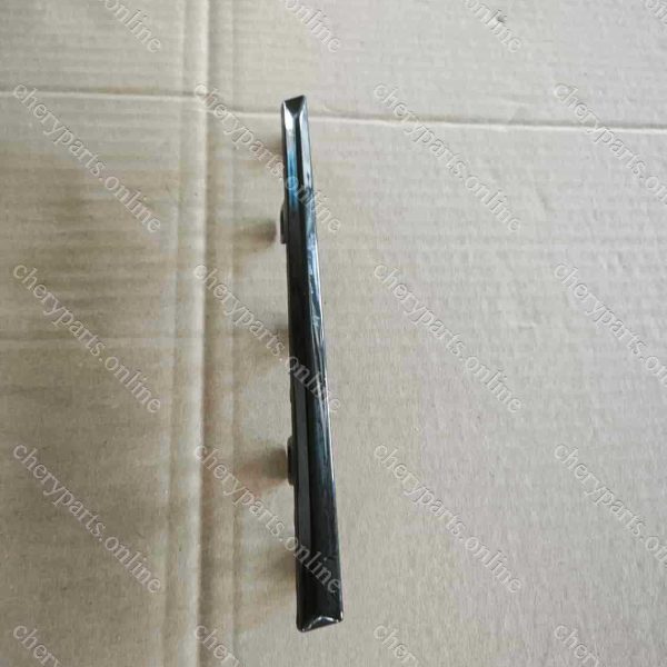 F16-2803566CA-DQ GRILLE BRIGHT STRIP 20-DQ 1653