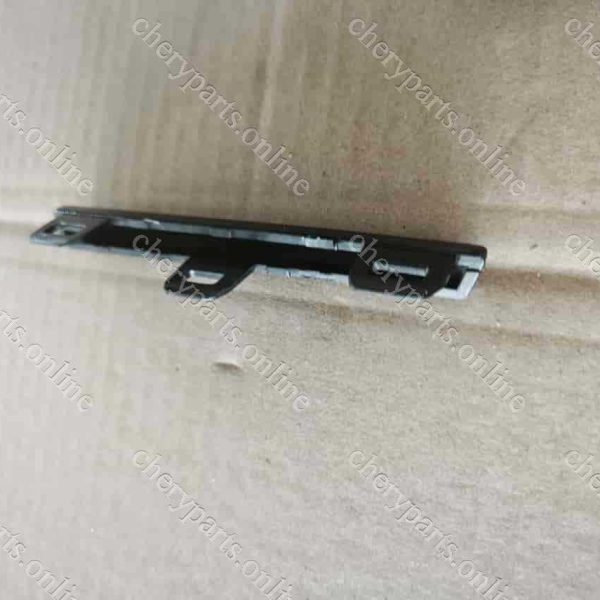 F16-2803568CA-DQ GRILLE BRIGHT STRIP 22-DQ 1655