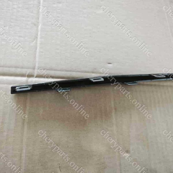 F16-2803574CA-DQ GRILLE STRIP 28 1659