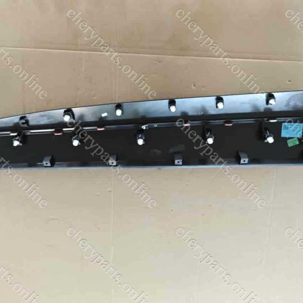 F16-5500220CB TRIM PANEL ASSY-FRONT DOOR RIGHT 1675