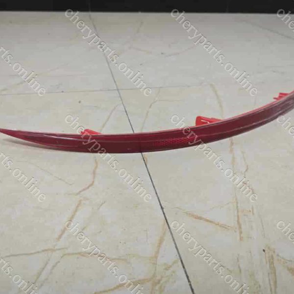 F18-4435020 REAR REFLECTOR RIGHT 1051