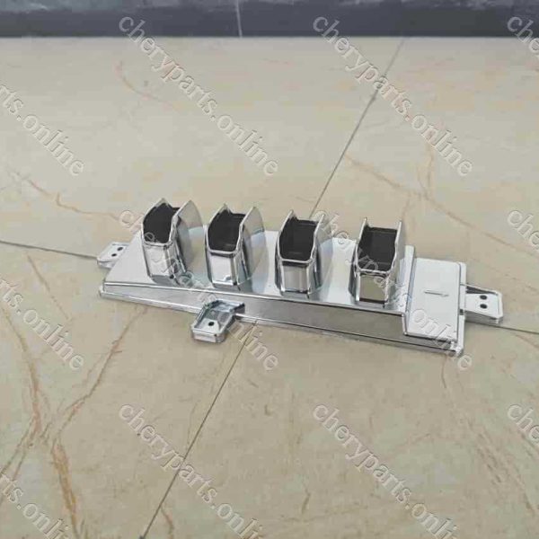 F18-4499010WD SILVER TRIM-LEFT DAYTIME RUNNING LAMP 1056