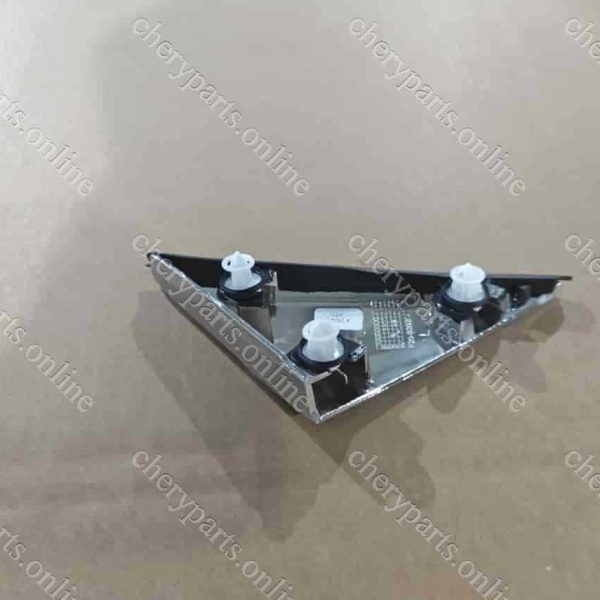 F20-8202030NA FRONT TRIANGLE BLOCK OUTER-LEFT 1235