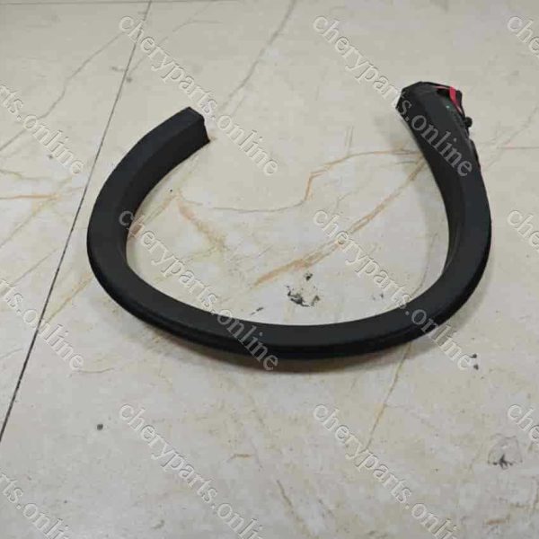 F26-6207122 REAR DOOR WHEEL ARCH SEAL RIGHT 1352