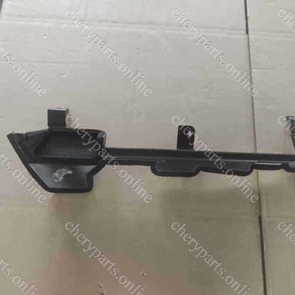 F26-8119012 FRONT AIR GUIDE PLATE LEFT 1523