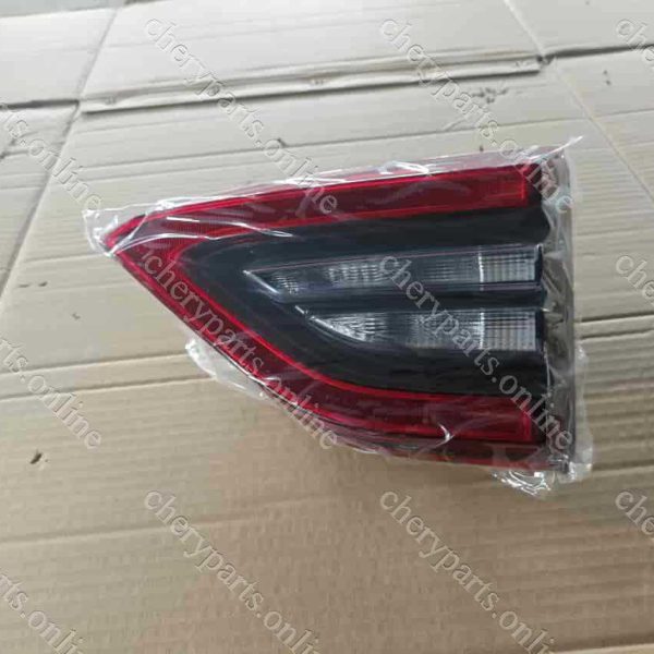 J68-4433040 TAIL GATE LAMP RIGHT 127