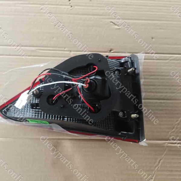 J68-4433040 TAIL GATE LAMP RIGHT 128